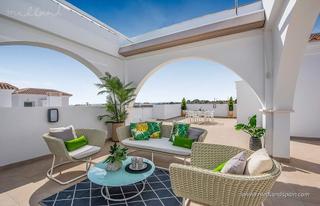 Appartement à Rojales. Apartamentos de 3 dormitorios y solárium privado en ciudad quesa