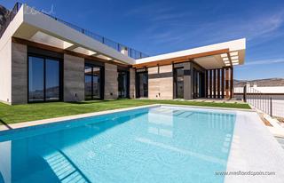 Chalet en Polop. Chalet en una sola planta con solárium y espectaculares vistas a