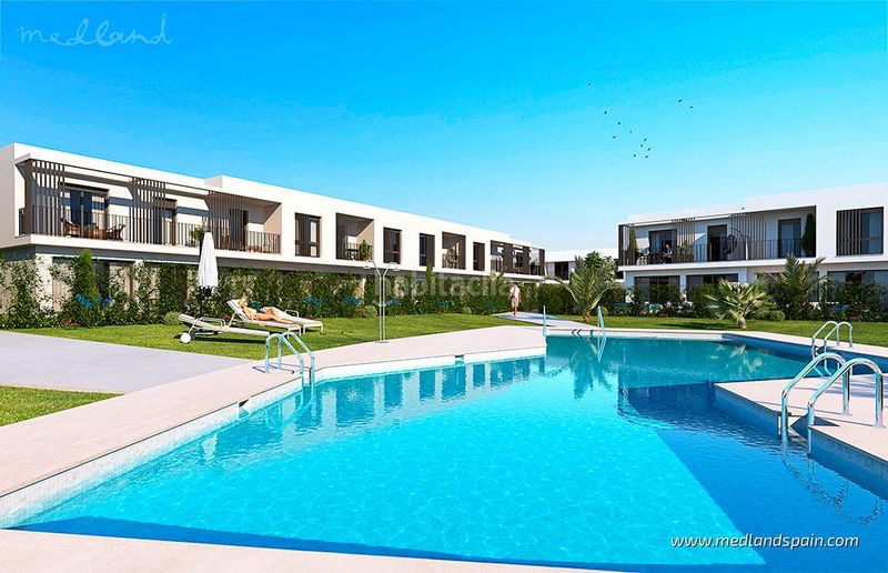 Foto a3ce6fd2-e68d-4711-9a26-11aaba8b95bd. Casa adossada amb calefacció piscina a Sotogrande alto Sotogrande