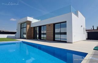 Xalet a Condado de Alhama. Chalet de 3 dormitorios, solárium y piscina privada en condado d