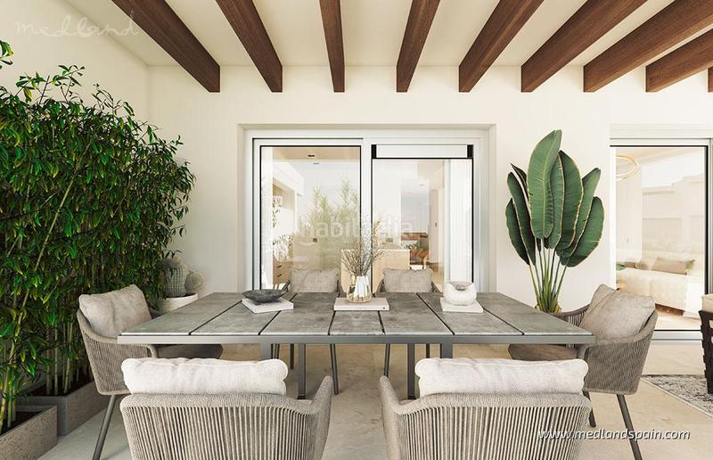 Foto 200a4e09-0d23-4956-92b7-c184d1b05087. Apartamento ático con amplia terraza y vistas panorámicas al mar en Benahavís