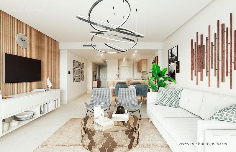 Foto 33821fc1-be7d-4031-9e2c-e0a496f04650. Apartamento ático con amplia terraza y vistas panorámicas al mar en Benahavís
