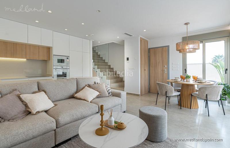 Foto df1a685e-d084-4c5c-b659-8ffd8899e7c9. Chalet avec parking piscine dans El Pinar de Campoverde Pilar de la Horadada