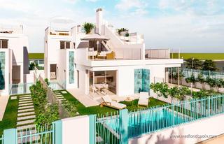 Casa adossada a Las Lomas de Rame-Bahía Bella. Chalet adosado con piscina privada y sótano a 800 metros de la p