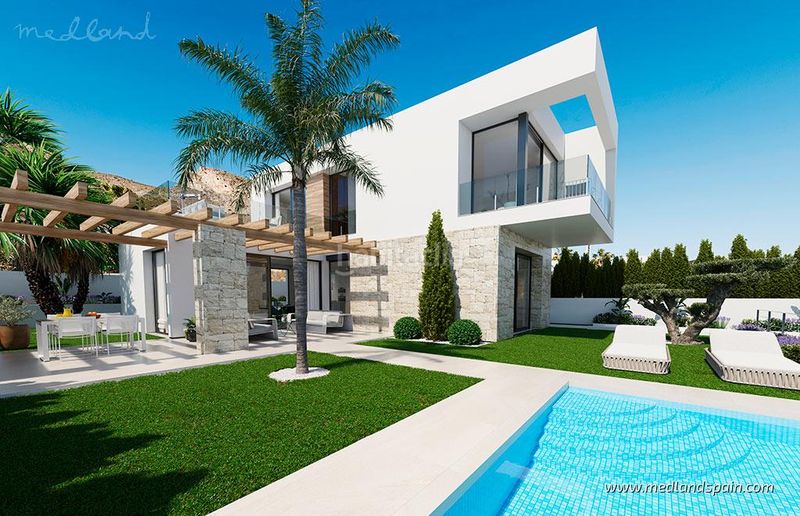 Foto a4c5ea91-495a-43ff-8c47-7aa3ab13530e. Chalet villa exclusiva con 4 dormitorios, sótano y piscina privada en Finestrat