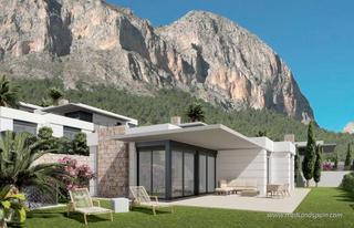 Chalet en Polop. Chalet en una planta con 3 dormitorios y vistas panorámicas al m