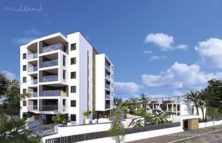 Apartament a Mil Palmeras. Apartamento en planta baja a 500 metros de la playa en mil palme