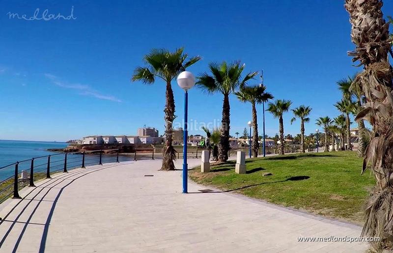 Foto f001efae-6c27-462a-81e4-a21507e0dcc2. Apartamento  en planta baja a 300 metros de la playa en Playa Flamenca en Orihuela