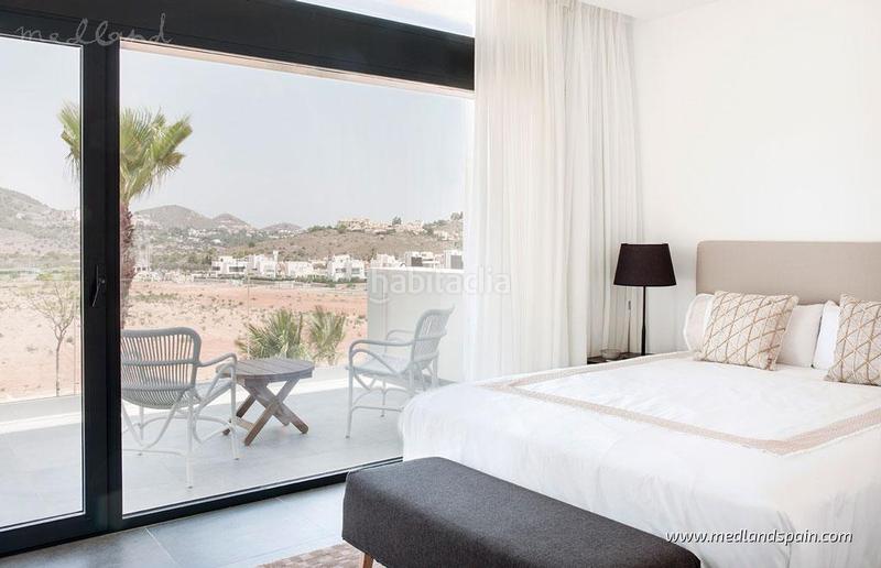 Foto 802fee10-54f7-4d64-b19f-fb4b790523f3. Xalet amb aparcament piscina a La Manga Club Cartagena