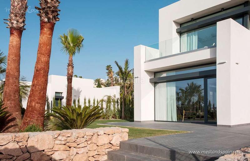 Foto e1baf64d-0b14-48a0-8e3e-734411ec511e. Xalet amb aparcament piscina a La Manga Club Cartagena