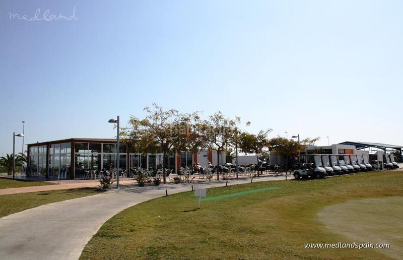 Foto 7a2d49bc-ef34-4679-bc30-cc815c8f0ee1. Reihenhaus mit parking pool in Desamparados - Hurchillo - Torremendo Orihuela