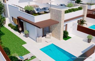 Casa adossada a Desamparados - Hurchillo - Torremendo. Villa de una sola planta con 2 dormitorios y piscina privada en