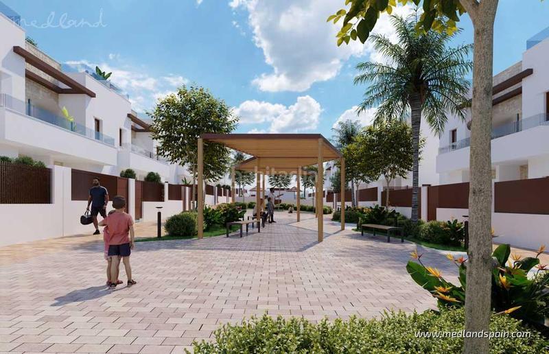 Foto cc8e11aa-9c2c-4c47-8956-939edaf23ec4. Casa adosada villa de una sola planta con 2 dormitorios y piscina privada en vistabella golf en Orihuela