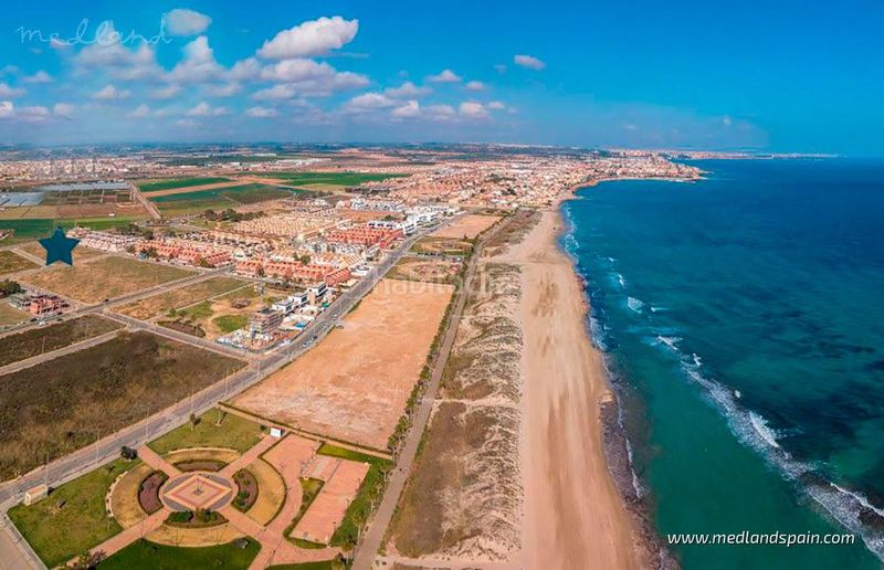 Foto ef5d3ab0-d7d1-4d9f-8fce-79bb9da2a49b. Reihenhaus mit pool in El Mojón Pilar de la Horadada