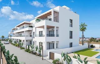 Appartement in Las Lomas de Rame-Bahía Bella. Apartamentos en primera línea de golf con amplia terraza en la s