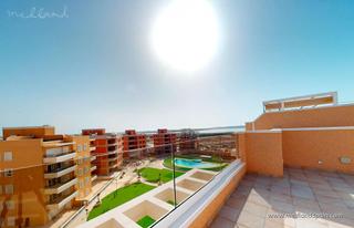 Apartament a Pilar de la Horadada Ciudad. Ático de 3 dormitorios con solárium privado en pilar de la horad