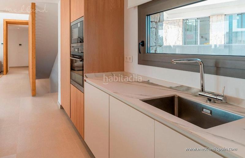 Foto 582513f0-8f22-406c-967c-151bdc9c9eda. Casa adossada amb aparcament piscina a Golf Bahía Finestrat