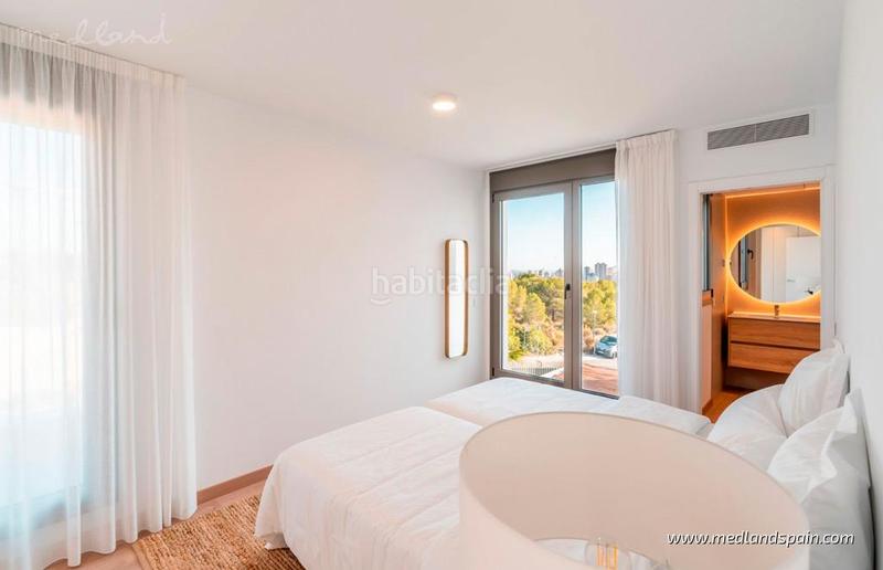 Foto f587c61f-5f6f-4568-a686-95962bebeecf. Casa adossada amb aparcament piscina a Golf Bahía Finestrat