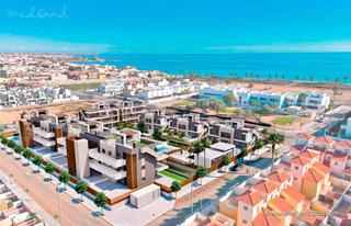 Appartement in El Mojón. Apartamentos en planta baja, con 3 dormitorios y jardín privado