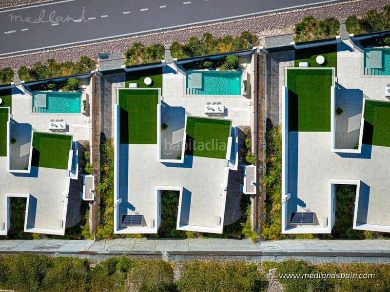Foto 4cb3dc79-91eb-419e-9a07-d19774c86319. Chalet moderno chalet con piscina privada y gran jardín en altaona golf, en Murcia