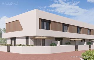 Casa adossada a Pilar de la Horadada Ciudad. Chalet adosado en esquina con 3 dormitorios, solárium y amplio j