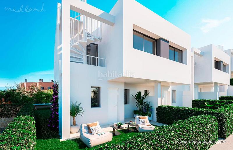 Foto a8da50a2-59fb-4e4e-8bfc-9a7ac1e2fa41. Casa adossada amb calefacció piscina a Chullera Manilva