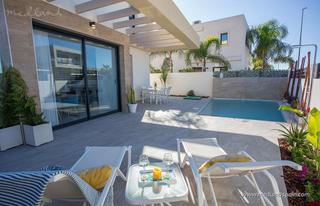 Chalet en Montesinos (Los). Modernos chalets de una planta en los montesinos