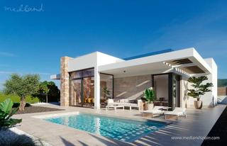 Xalet a Hacienda del Álamo Golf. Modernas villas de una sola planta con 3 dormitorios, solárium y