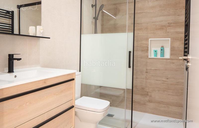 Foto fddc6b95-248b-4164-9c7e-dc3faac85907. Chalet s de una sola planta con solárium y piscina privada en oasis de la marina en San Fulgencio