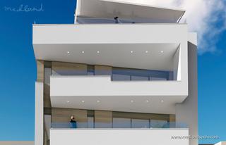 Apartamento en Las Piscinas Naturales. Ático de 2 dormitorios a 250 m de la playa en torrevieja