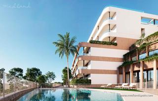 Apartament a Estepona Golf. Modernos apartamentos en primera línea de golf en estepona
