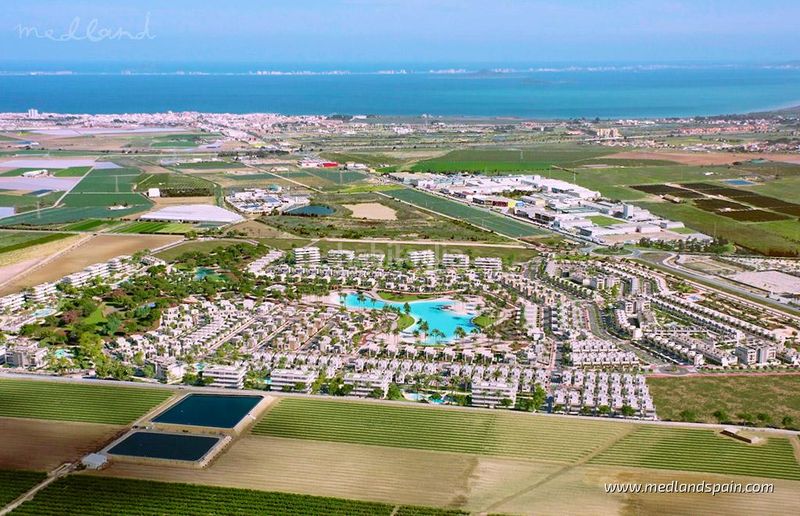 Foto 95234f2d-3ebb-4463-8e7b-582cea5128f2. Chalet villa en santa rosalía con 3 dormitorios, sótano y solárium de 130 m en Torre - Pacheco