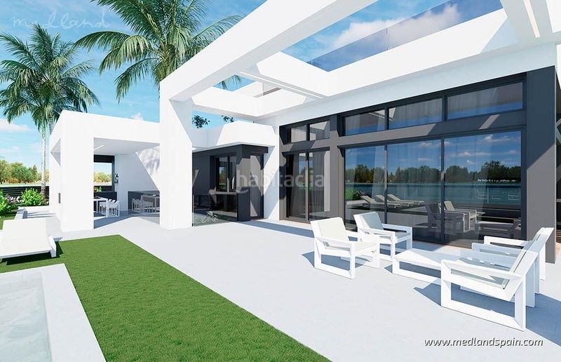 Foto d1b5b3b3-2eec-46a9-8859-34983e773f24. Chalet villa en santa rosalía con 3 dormitorios, sótano y solárium de 130 m en Torre - Pacheco