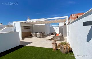 Apartament a Pilar de la Horadada Ciudad. Apartamento con solárium privado en pilar de la horadada