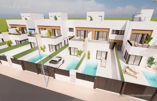 Reihenhaus in Santiago de La Ribera. Adosados en san javier con solárium y cocina exterior