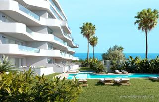 Apartamento en Torre de la Horadada. Apartamento turístico en mil palmeras con vistas al mar, a 200m