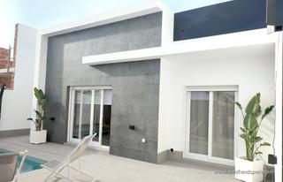Xalet a Balsicas. Villa en una sola planta en balsicas con 3 dormitorios, piscina