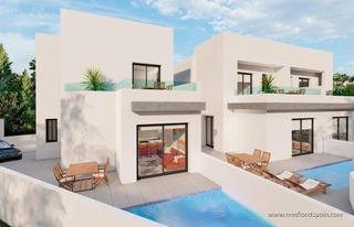 Chalet en Daya Nueva. Villa de 3 dormitorios en daya nueva con solárium y piscina priv
