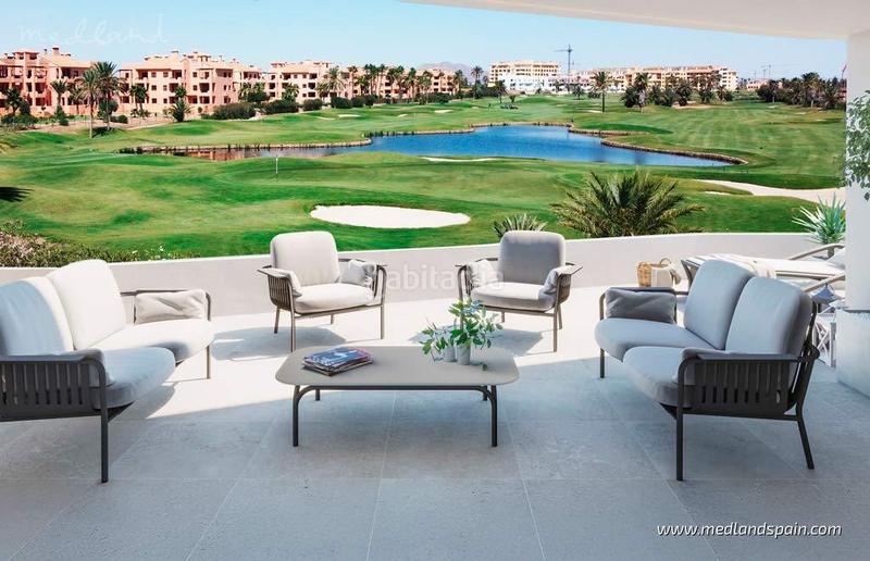 Foto ebcee588-35e5-4a7b-beaa-57edb33bdc38. Chalet villa en los alcázares con piscina privada, solárium y vistas al campo de golf en Alcázares (Los)