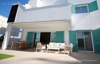 Apartament a Torre de la Horadada. Apartamento en planta baja en torre de la horadada con 3 dormito