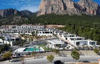 Chalet en Polop. Chalet en una planta con 3 dormitorios y vistas panorámicas al m