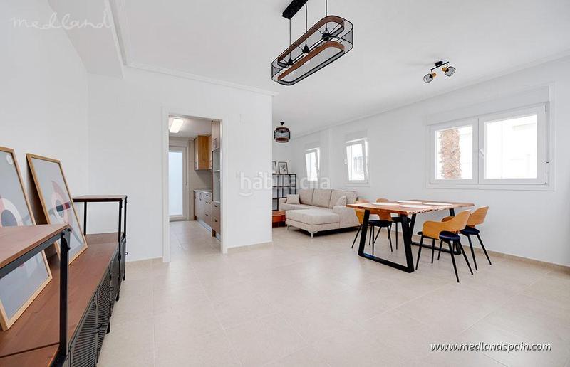 Foto 2cf665a3-c966-4f66-9bf2-51048763ec4c. Chalet with pool in San Fulgencio