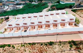 Reihenhaus in Antas. Vivienda adosada de dos plantas con 3 dormitorios en antas, alme