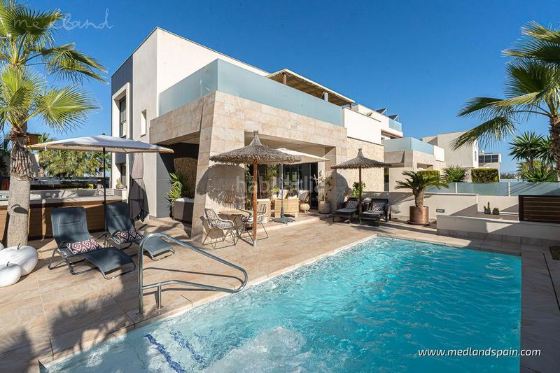 Foto a5042632-e224-441b-a224-996d3ffdf631. Xalet amb calefacció piscina a Benijófar