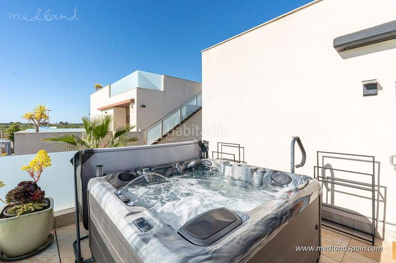 Foto d2edecaa-3327-41ac-9946-d0503255daa1. Xalet amb calefacció piscina a Benijófar