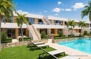 Apartamento en Condado de Alhama. Apartamentos en primera línea de golf con 2 dormitorios y solári