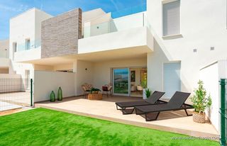 Apartamento en Algorfa. Apartamentos en planta baja con jardín privado en la finca golf