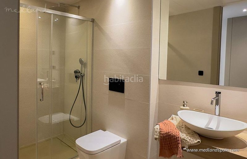 Foto be7b28e4-6603-436b-b1c0-5879a39f2ab4. Apartamento s en planta alta con 3 dormitorios y amplio solárium en la finca golf en Algorfa