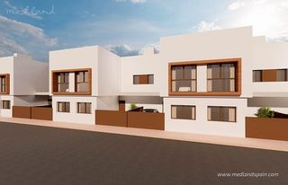 Maison jumelée à San Javier. Chalets adosados con 3 dormitorios, piscina privada y solárium e