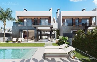 Chalet in Mar Menor golf. Villas con 3 dormitorios, sótano y solárium con vistas en santa